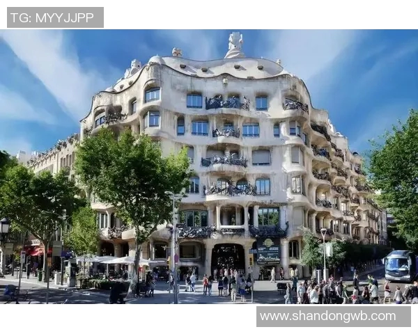 以巴塞罗那为中心探索西班牙文化艺术魅力与历史遗产之旅