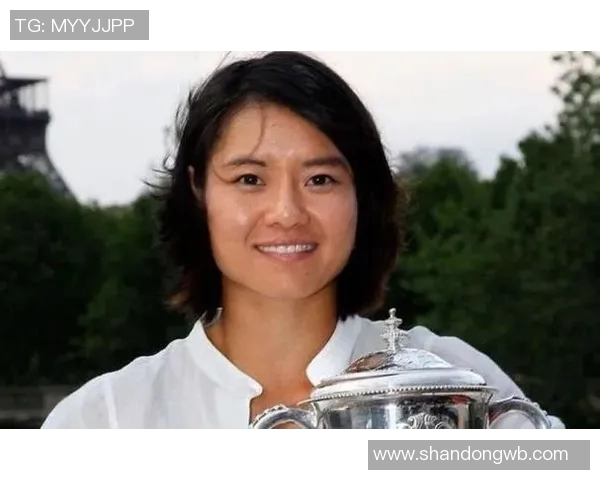 李娜专访：从羽毛球新星到世界冠军的心路历程回顾